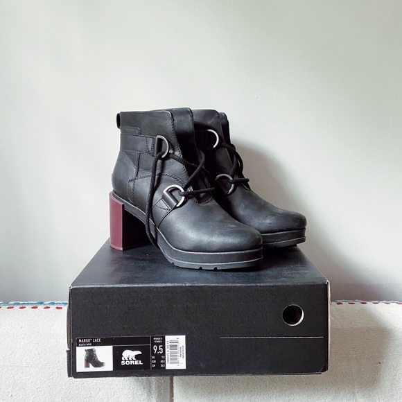 sorel margo lace boot